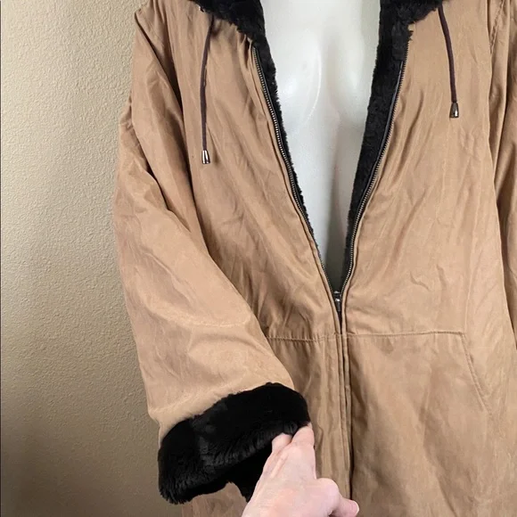 Jones New York heavy reversible faux fur outdoor long hooded coat 3X ❤️🏂❄️ - Picture 9 of 12